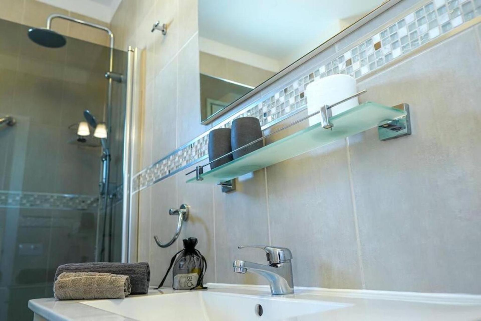 Amazing 2 Bedroom Flat With Beachfront And Pool, Paraiso Del Sur A306 Playa Paraíso Exterior foto